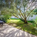 House With Large Garden And Terrace A Stone's Throw From The Port