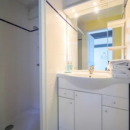 House With Large Garden And Terrace A Stone's Throw From The Port * Saint-Martin-de-Ré