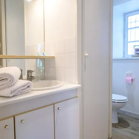 House With Large Garden And Terrace A Stone's Throw From The Port 펜션 Saint-Martin-de-Ré