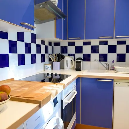 House With Large Garden And Terrace A Stone's Throw From The Port * Saint-Martin-de-Re